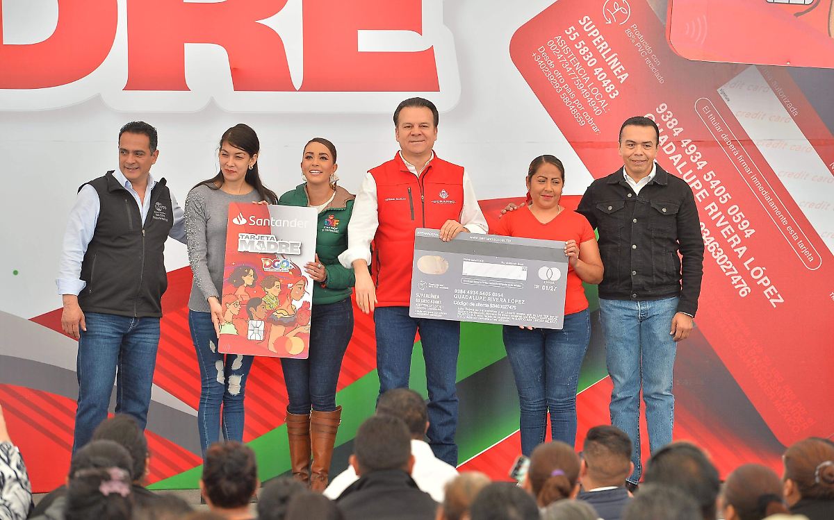 Cumple Esteban con las mujeres de Durango; presenta la Tarjeta Madre (1)